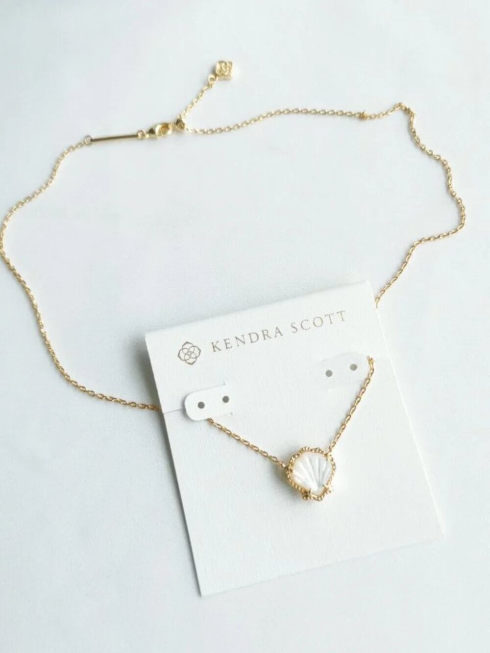 Kendra Scott Brynne Shell Gold Necklace